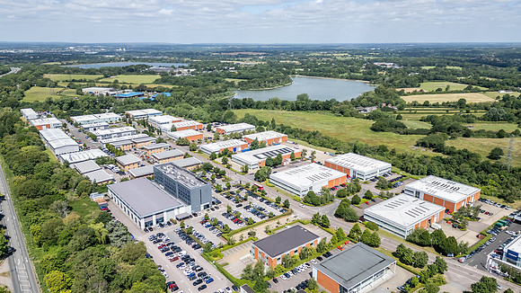 210 Centennial Park - Elstree-120