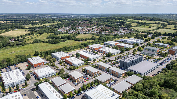 210 Centennial Park - Elstree-127