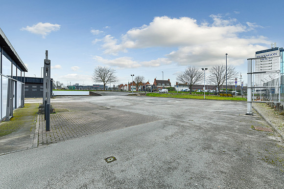 pendragonhouse-2