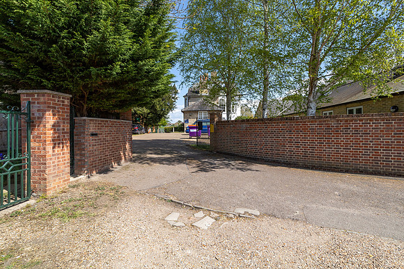 Kempston Manor Exteriors 036