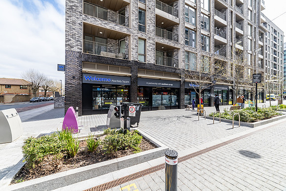 Aberfeldy_Sq_010