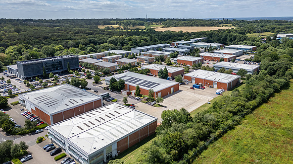 210 Centennial Park - Elstree-154