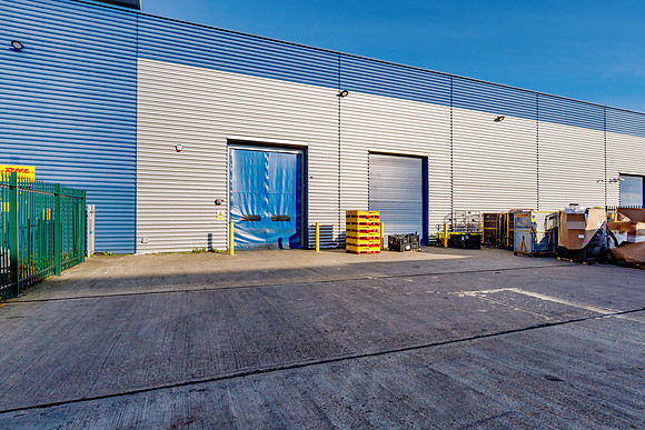 Unit B Axis Park, Slough 025