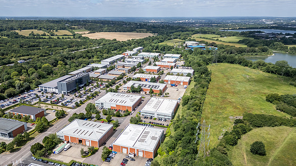 210 Centennial Park - Elstree-138