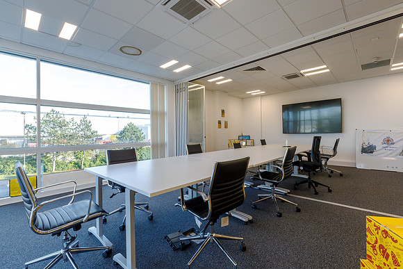 Unit B Axis Park, Slough 067