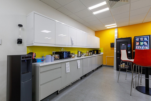 Unit B Axis Park, Slough 060
