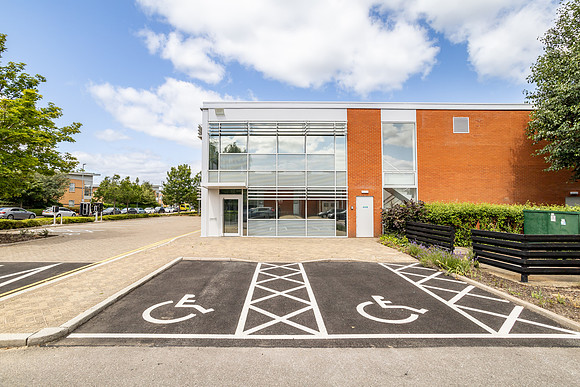 210 Centennial Park - Elstree-233