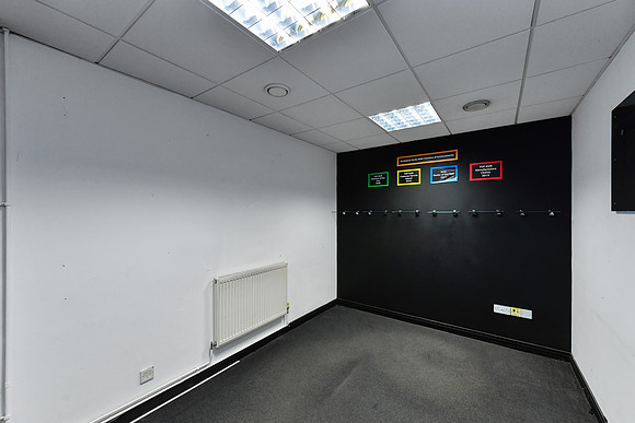 pendragonhouse-23