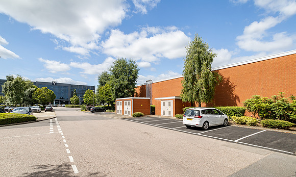 210 Centennial Park - Elstree-218