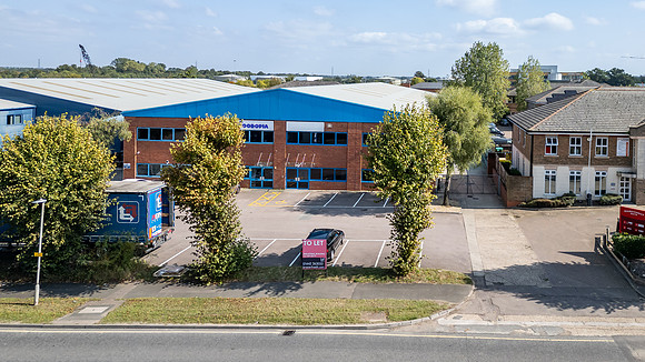 3 Maxted Road 004