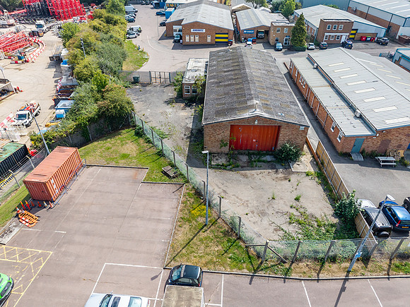 Commerce Way - Leighton Buzzard-94