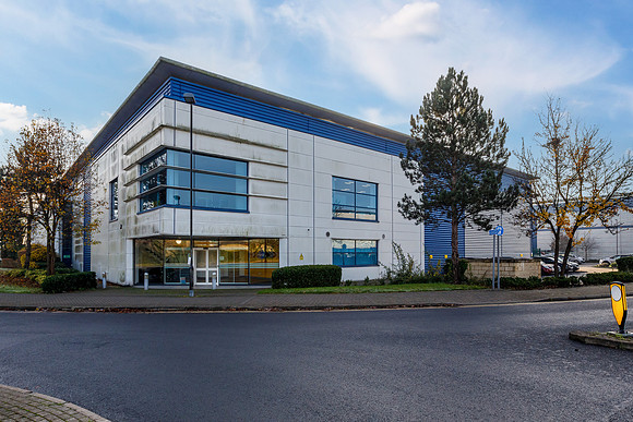 Unit B Axis Park, Slough 019