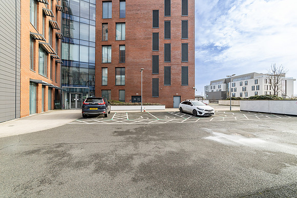 Lancaster_House_Nptn_104