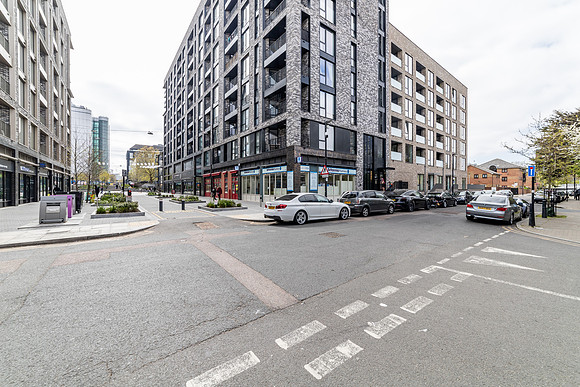 Aberfeldy_Sq_004