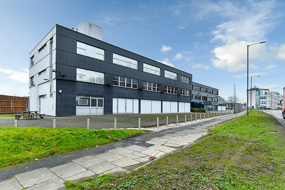 pendragonhouse-13