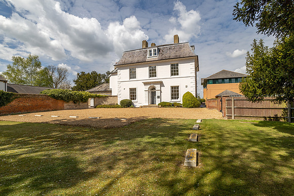 Kempston Manor Exteriors 007