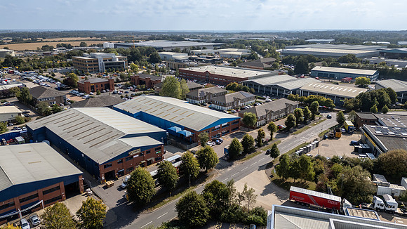 3 Maxted Road 090