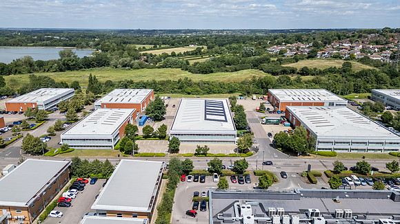 210 Centennial Park - Elstree-143