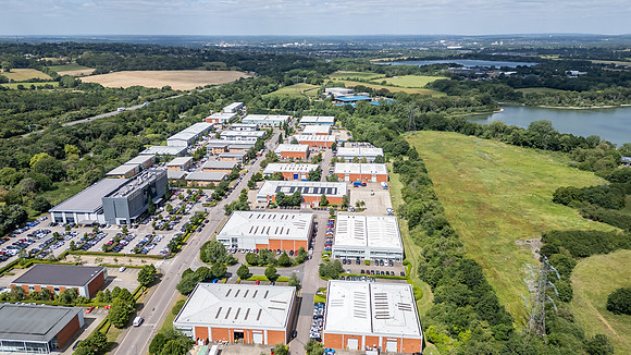 210 Centennial Park - Elstree-139