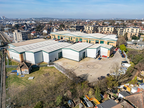 Falcon Park - Neasden-147