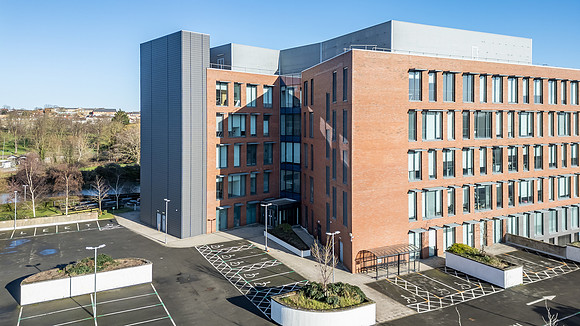 Lancaster_House_Nptn_212