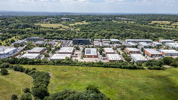 210 Centennial Park - Elstree-134