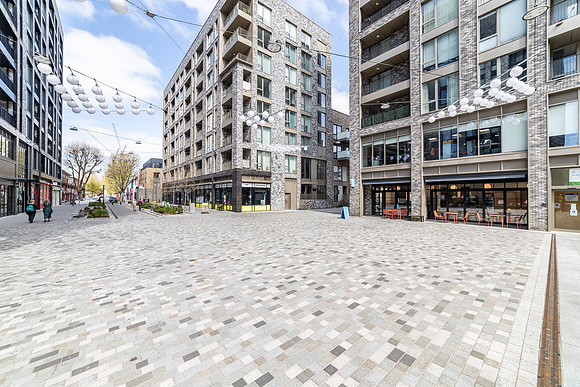 Aberfeldy_Sq_034