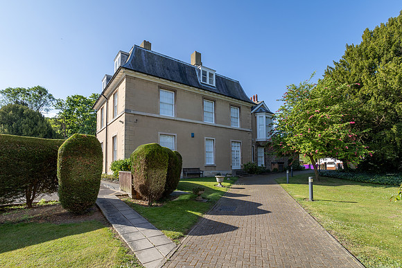 Kempston Manor Part 2-1