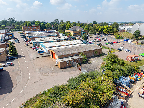 Commerce Way - Leighton Buzzard-143