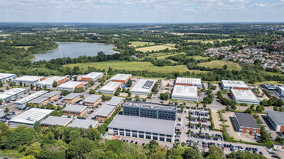210 Centennial Park - Elstree-124