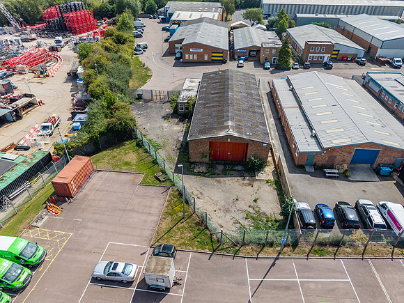 Commerce Way - Leighton Buzzard-90