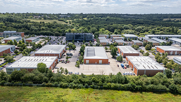 210 Centennial Park - Elstree-152