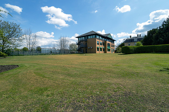 Kempston Manor Exteriors 024