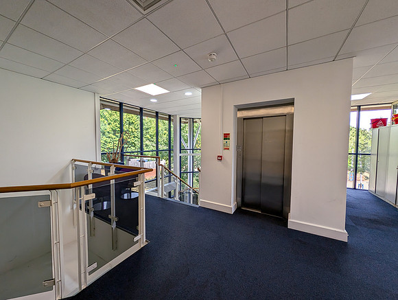 Priory Court Int-44
