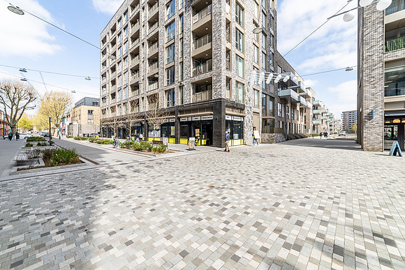Aberfeldy_Sq_035
