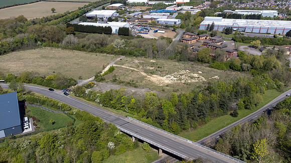 Tripark Corby-107