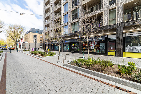 Aberfeldy_Sq_030