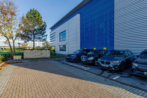 Unit B Axis Park, Slough 030