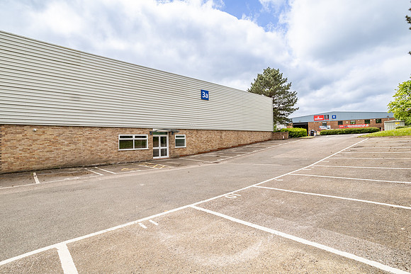Unit 3a Canons Ind Park - Wolverton-23