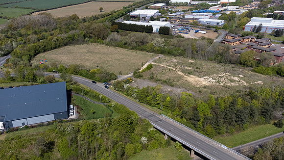 Tripark Corby-106