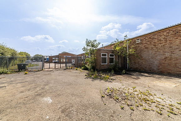 Commerce Way - Leighton Buzzard-66