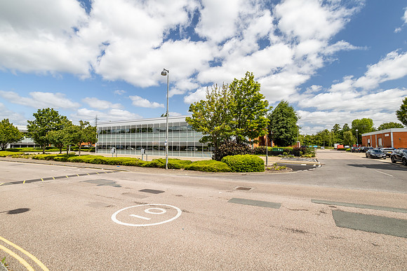 210 Centennial Park - Elstree-227