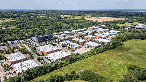 210 Centennial Park - Elstree-136