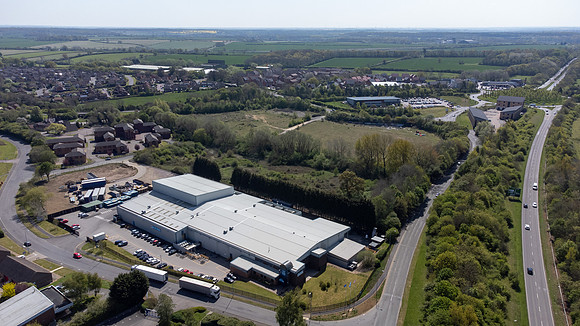 Tripark Corby-81