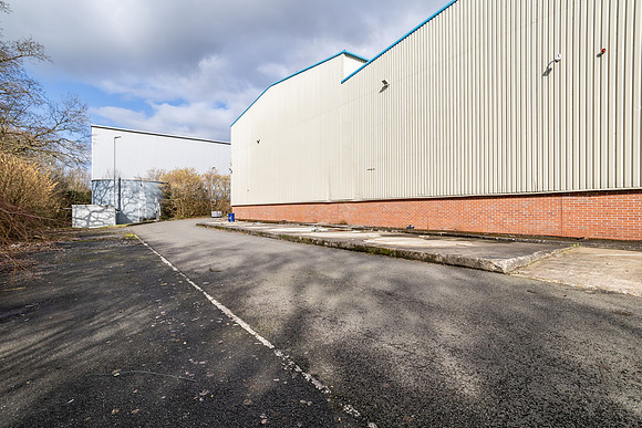 Magna - Redditch-101