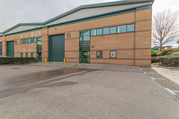 FALCON PARK NEASDEN-25