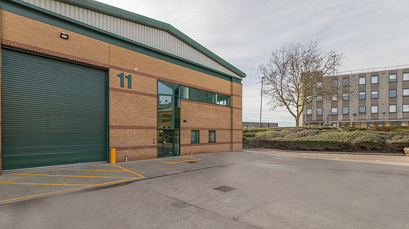 FALCON PARK NEASDEN-255