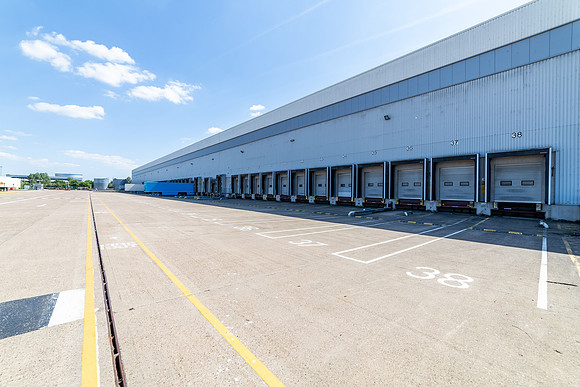 1 Balby Carr Bank, Doncaster - Externals 006