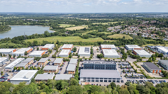 210 Centennial Park - Elstree-125
